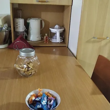 κοντά στην κλινική αγ λουκα Apartamento *