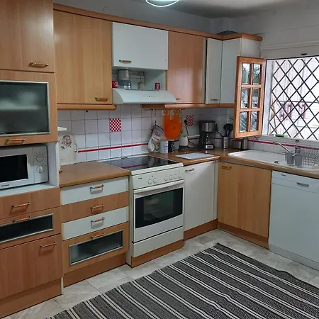 κοντά στην κλινική αγ λουκα Apartment *
